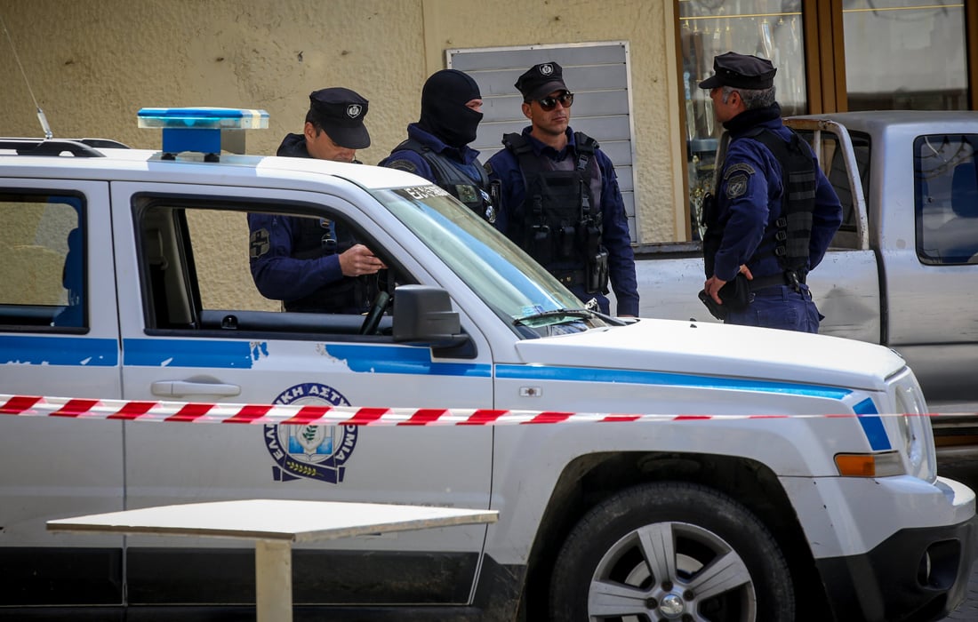 Άγρια συμπλοκή μεταξύ οικογενειών στο Ρέθυμνο: Πεθερός «κάρφωσε» γυαλί στο λαιμό του 39χρονου γαμπρού του – Τέσσερις συλλήψεις