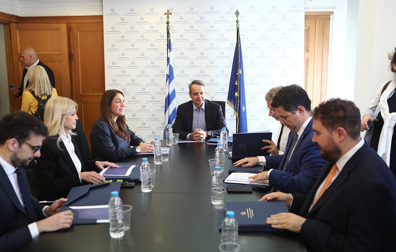 Μητσοτάκης από το υπουργείο Κοινωνικής Συνοχής και Οικογένειας: Η προσιτή στέγη είναι δικαίωμα για όλους και υποχρέωση της Πολιτείας