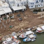 Θάφτηκε σε τόνους λάσπης η Πάρος μετά το πέρασμα της κακοκαιρίας – Εικόνες από drone αποτυπώνουν το μέγεθος της καταστροφής