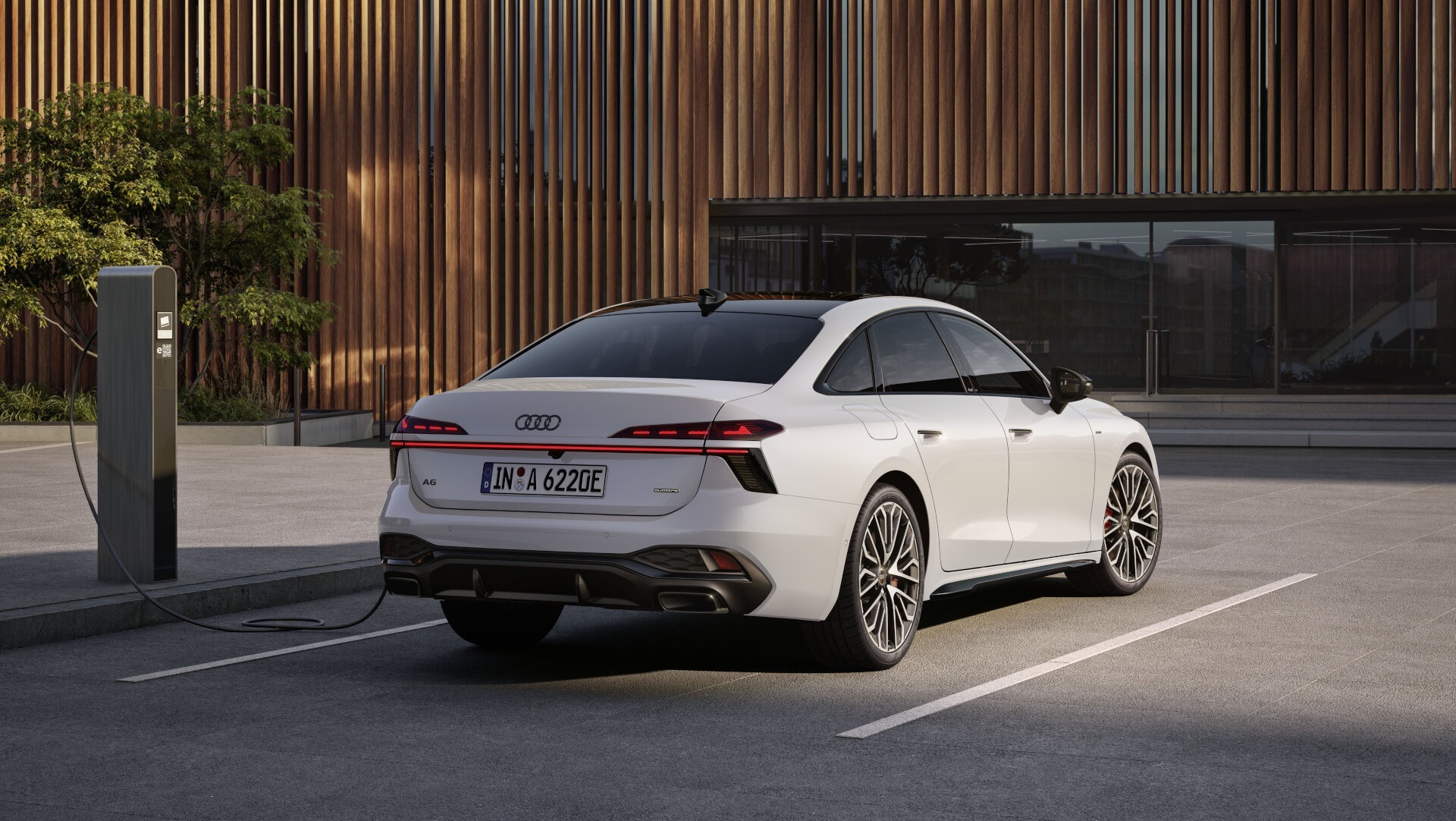 Audi A6 Sedan e hybrid quattro