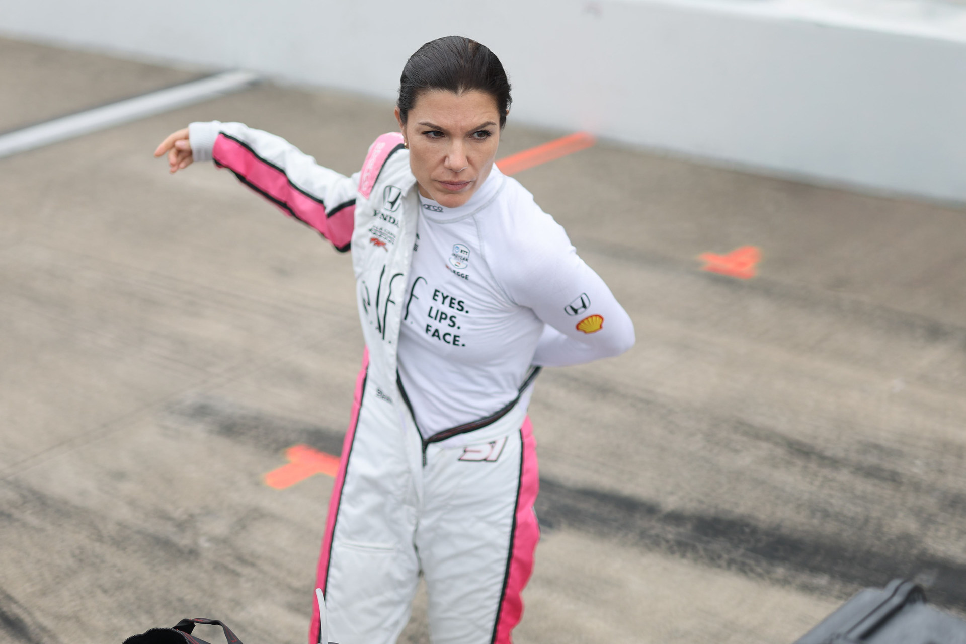Katherine Legge: H πρώτη γυναίκα στο NASCAR έπειτα από 7 χρόνια