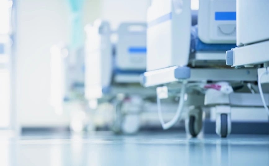 Σοκ στο Ρέθυμνο: Σκότωσε τη γυναίκα του μέσα στο νοσοκομείο και αυτοκτόνησε