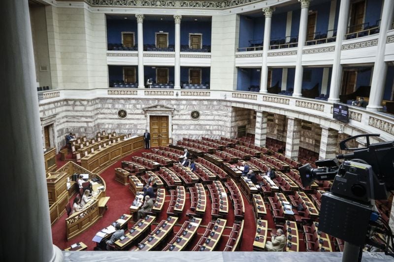 Βουλή: Ανακοινώθηκε στην Ολομέλεια η πρόταση του ΠΑΣΟΚ για την σύσταση Προκαταρκτικής Επιτροπής κατά των Βορίδη και Αυγενάκη