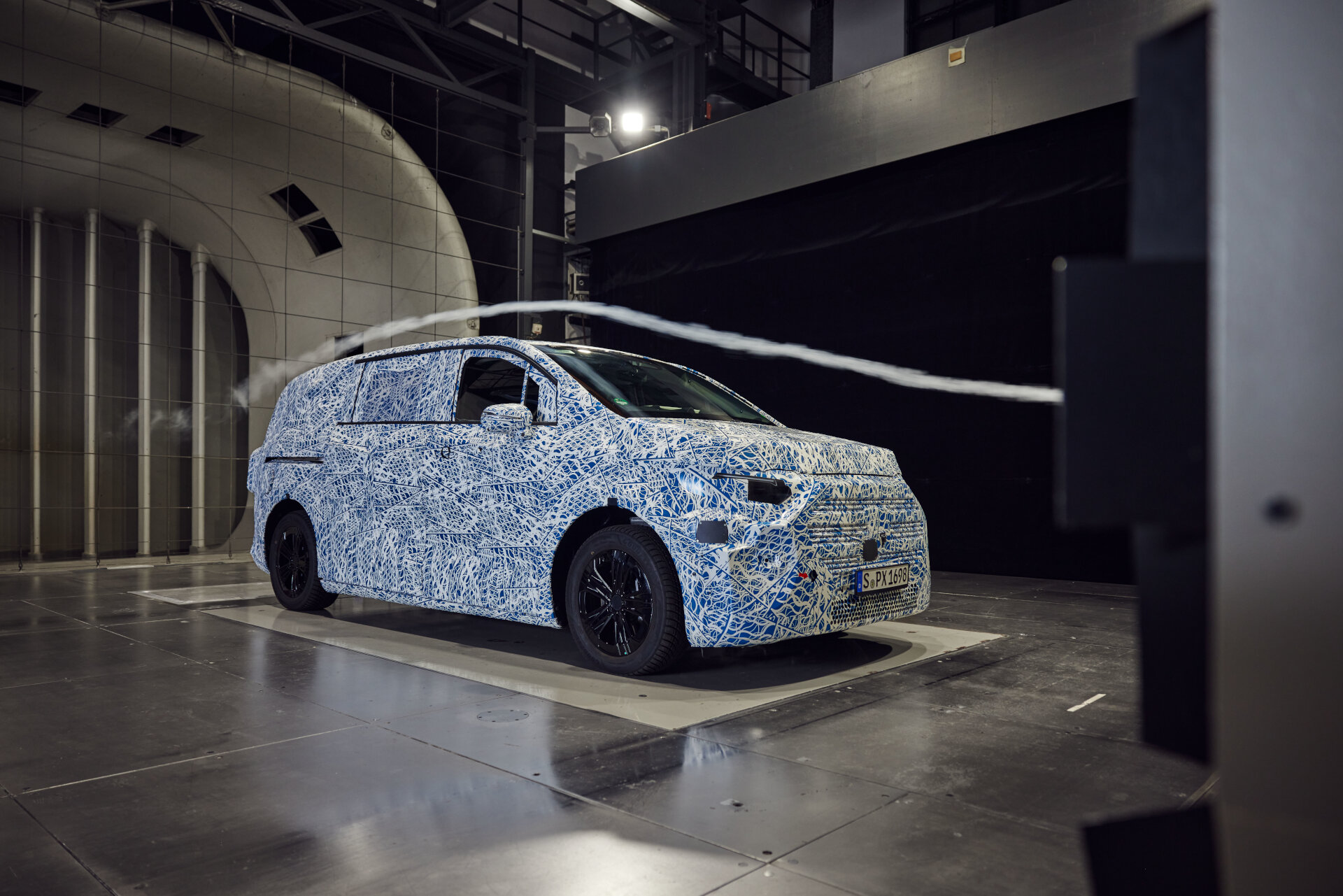 Dreifach Erfolg in Sachen Effizienz: Mercedes Benz VLE meistert die nächsten Entwicklungsmeilensteine Triple Score in Efficiency: Mercedes Benz VLE succeeds in next major development steps