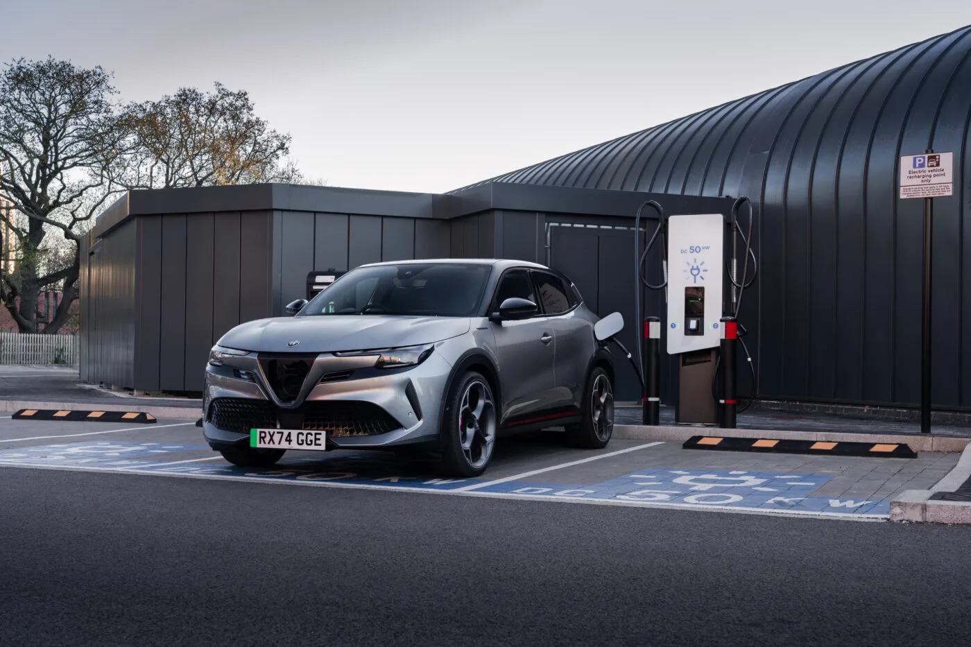 Alfa Romeo Junior EV: Έκπτωση και δωρεάν φορτιστής με νέες προσφορές - Cars Electric