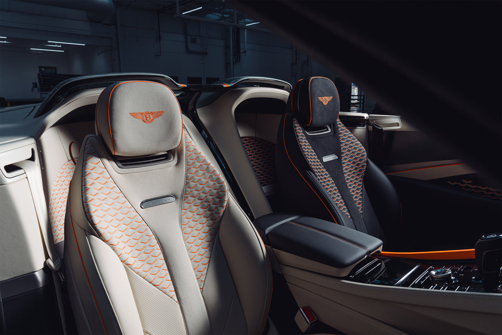 Bentley Batur Convertible One plus One (5)