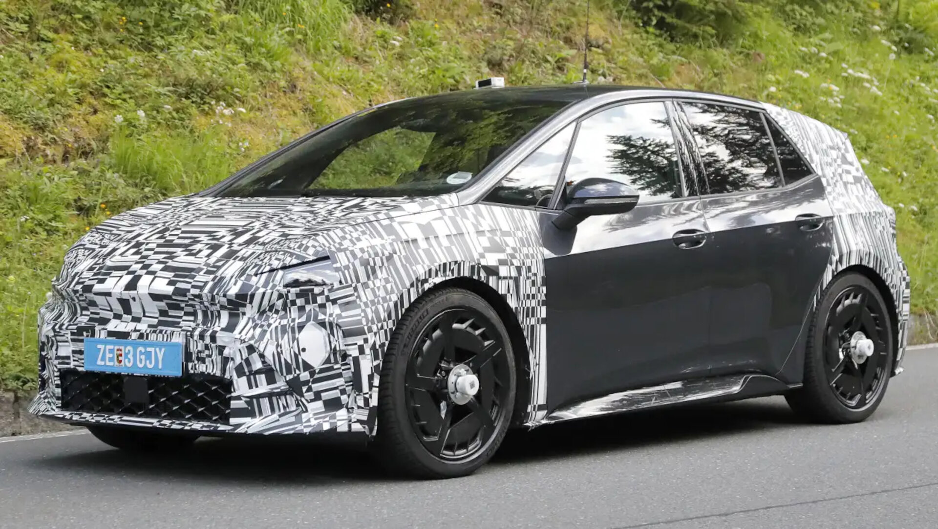 Cupra Born Facelift 2025 (2)
