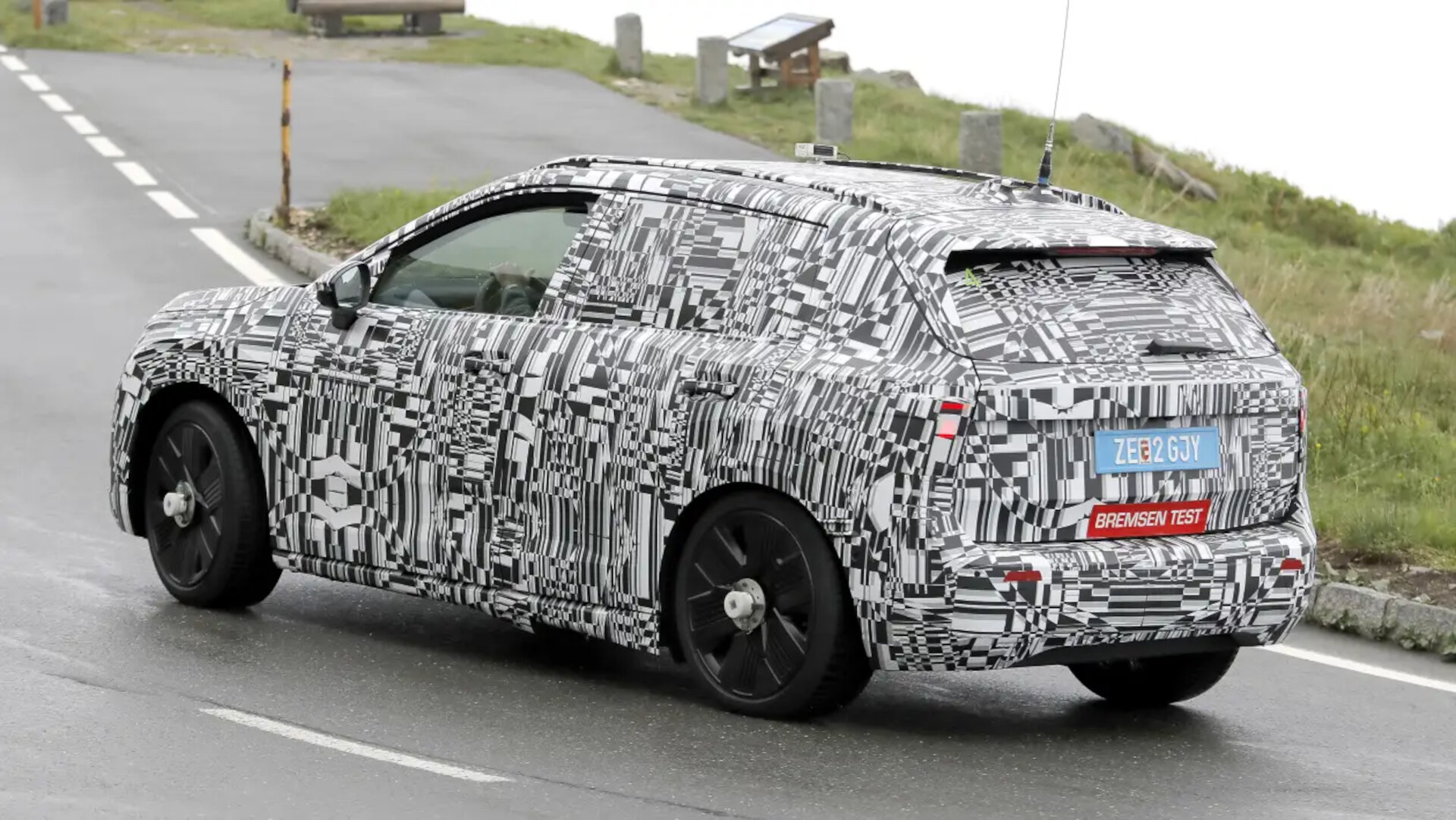 Skoda Epiq spyshots 2025 4