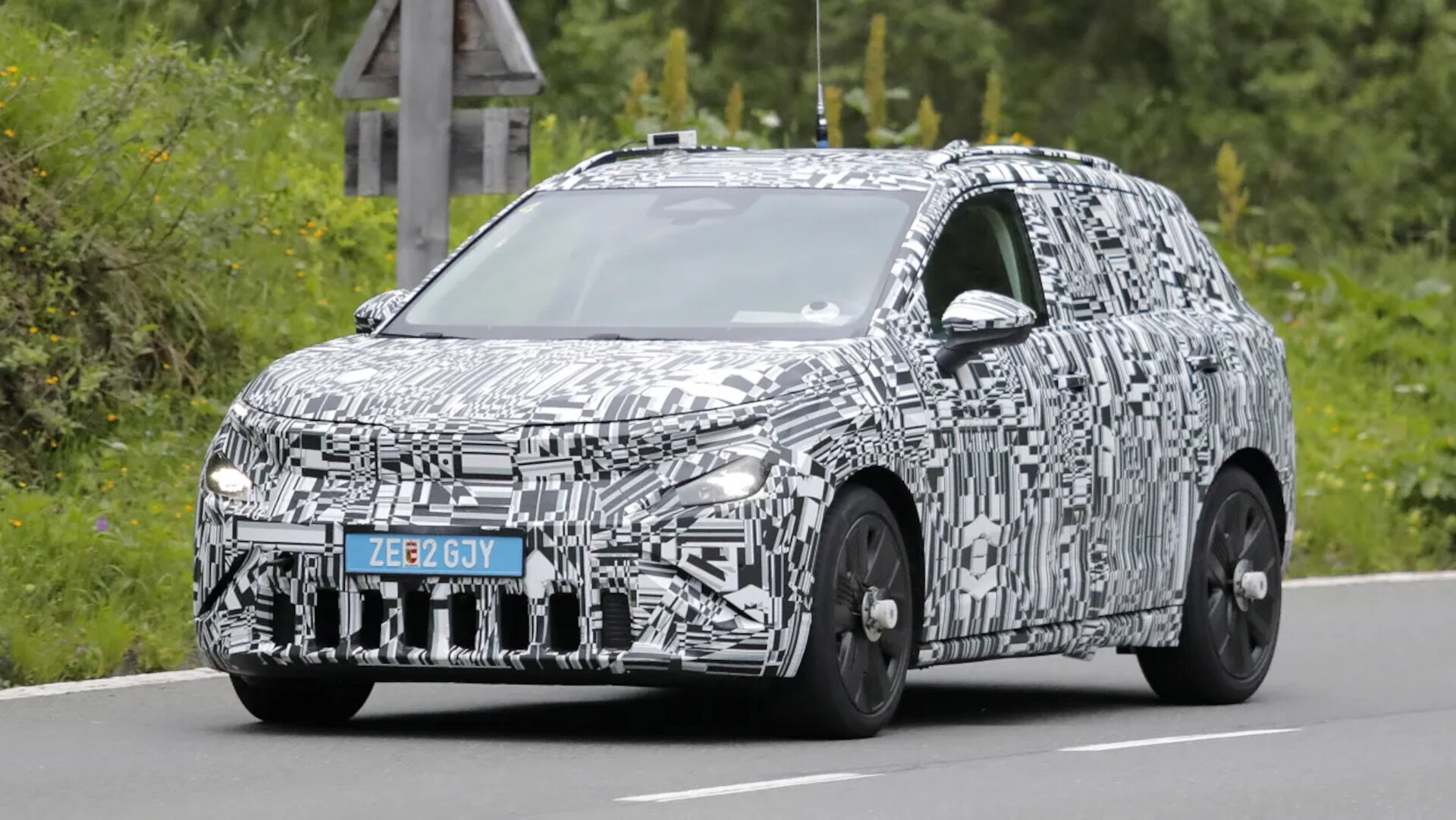 Skoda Epiq spyshots 2025 7