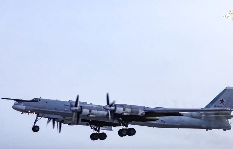 Ρωσικά στρατηγικά βομβαρδιστικά Tu-95MS πραγματοποίησαν πτήση πάνω από την Θάλασσα Μπάρεντς