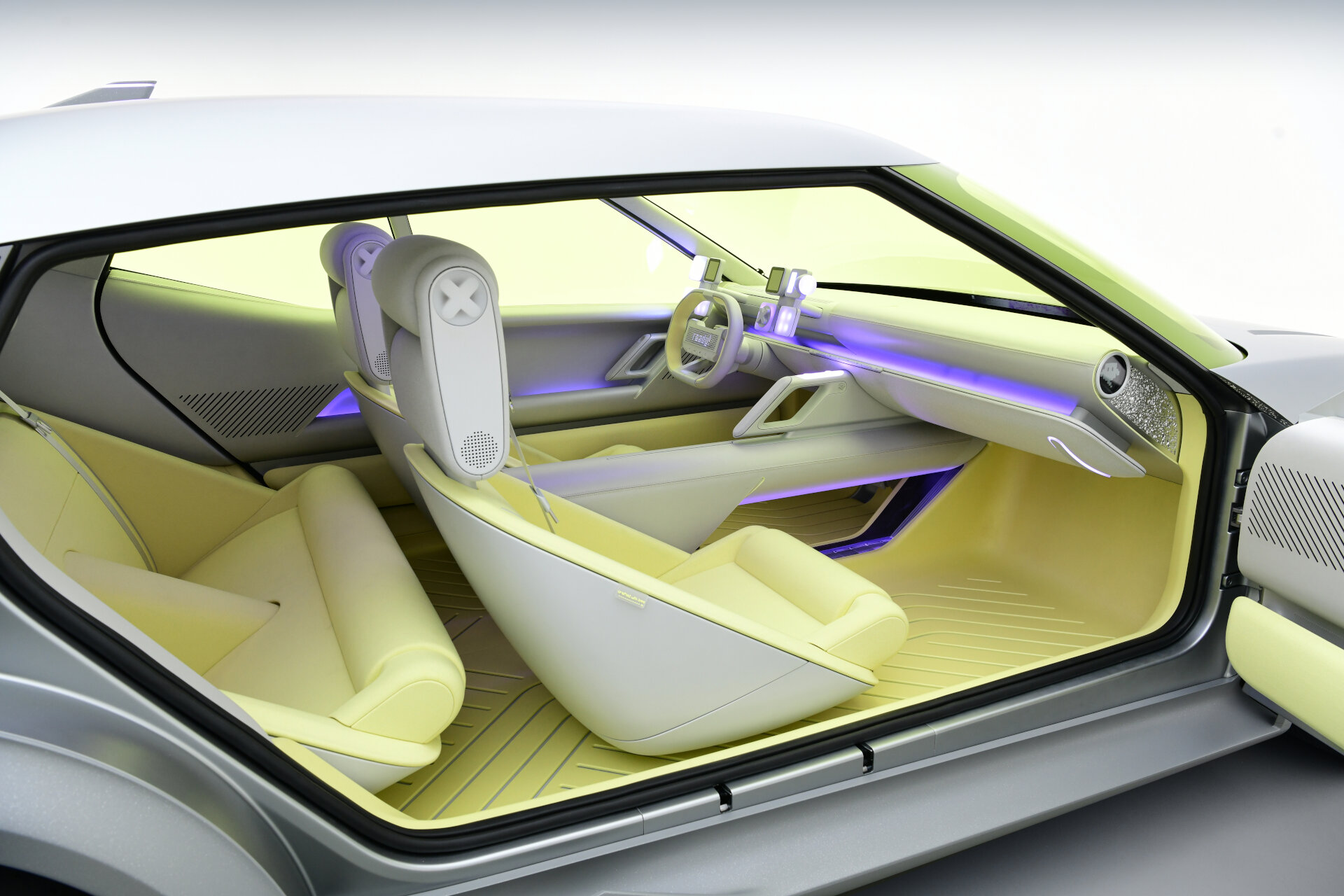 Hyundai Concept Three (2)