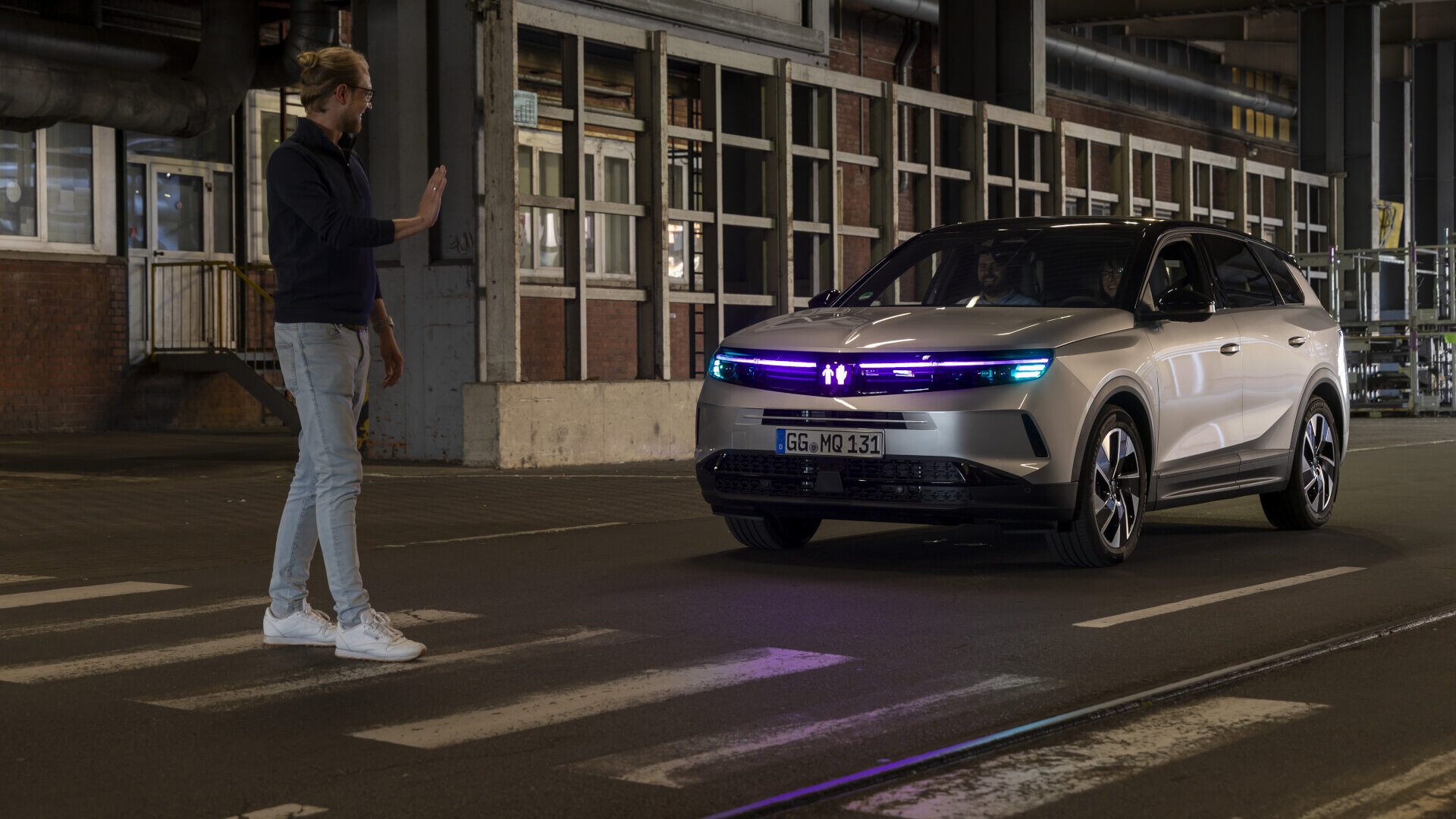 Opel Grandland autonomous vehicle (7)