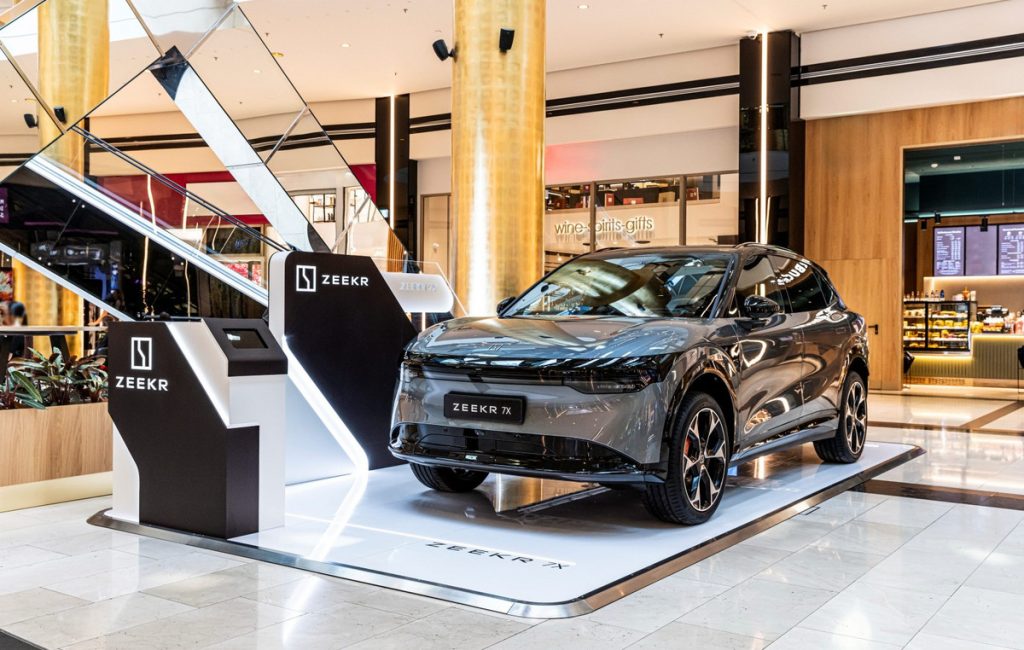 Το νέο Zeekr 7X μαγνητίζει τα βλέμματα στο Golden Hall