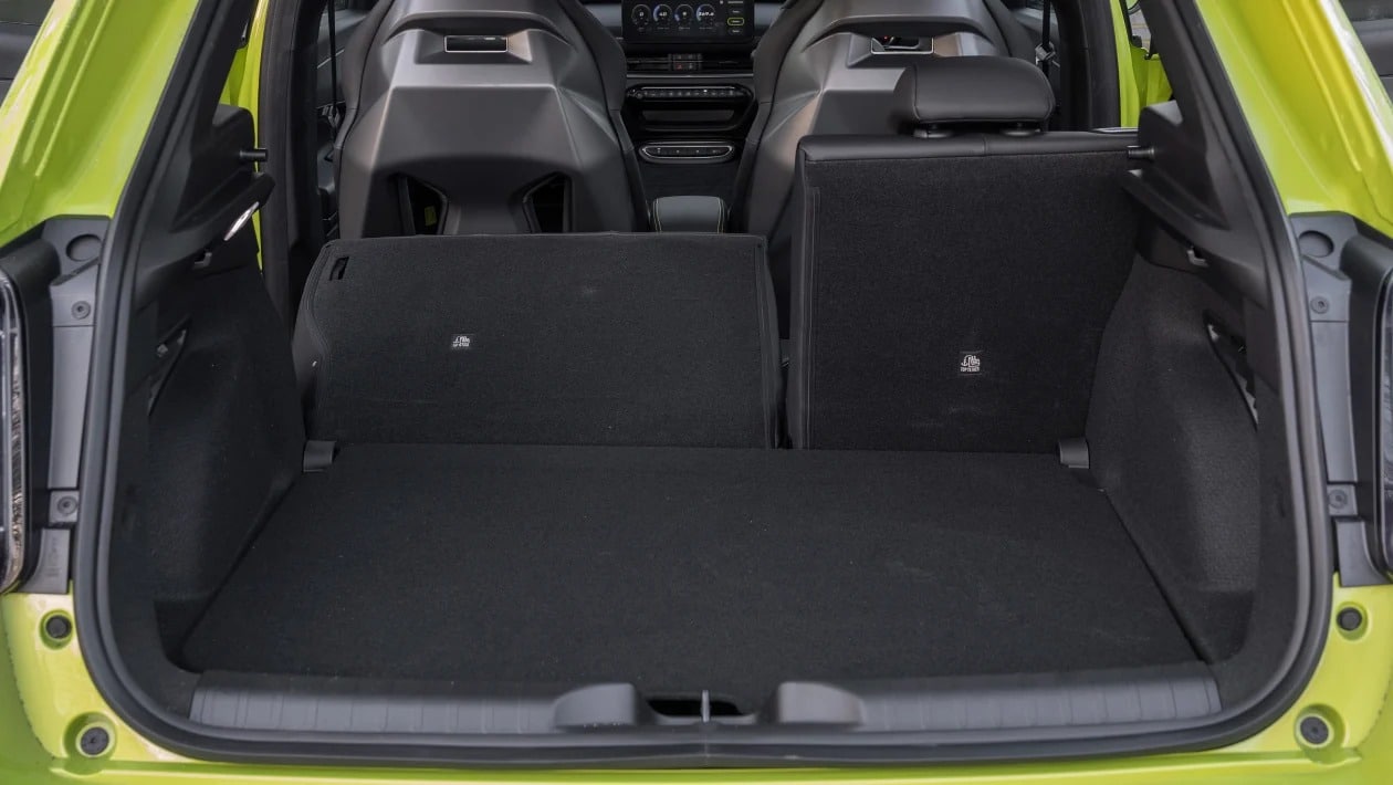 Το πιο δυνατό Abarth όλων των εποχών μπαίνει στη πρίζα!