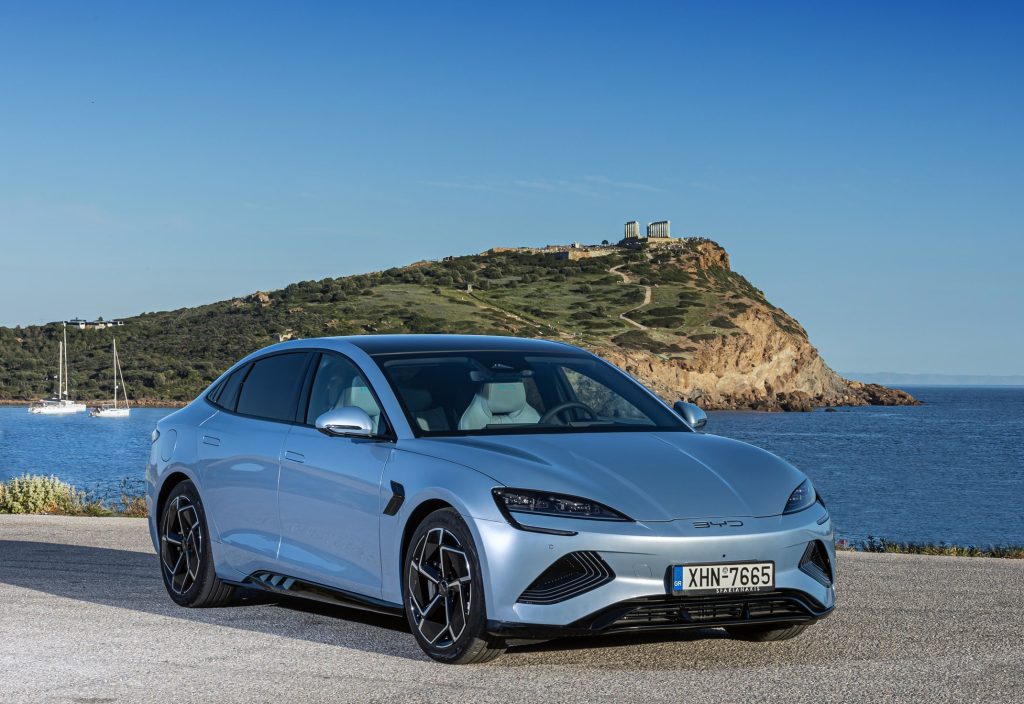 Η BYD κάνει έκπτωση έως και 50% στα ηλεκτρικά οχήματα!