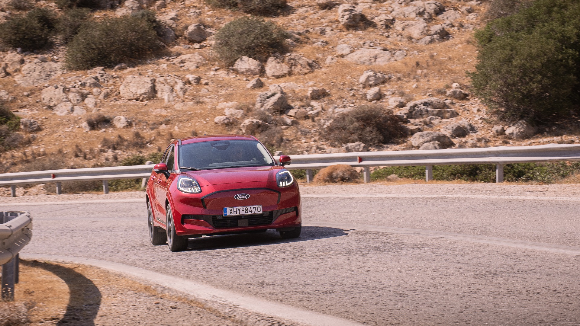 Ford Puma Gen E RED promo 2025 (14) Ford Puma Gen E RED promo 2025 (14)