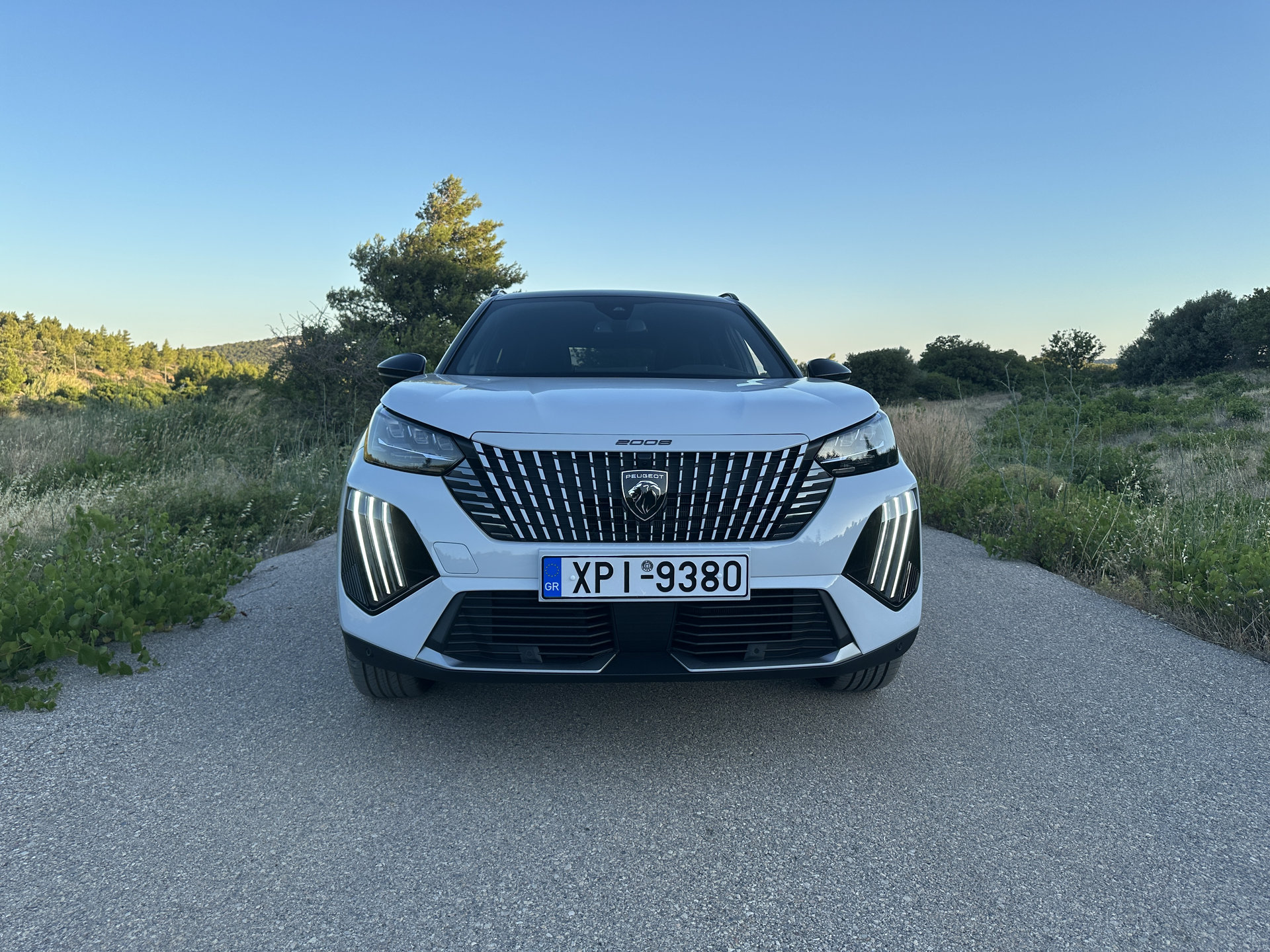 Peugeot E 2008 (52) Peugeot E 2008 (52)