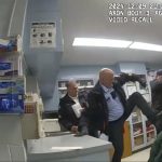 Ένοχος κρίθηκε σωφρονιστικός υπάλληλος για τον θάνατο Αφροαμερικανού κρατούμενου στις ΗΠΑ