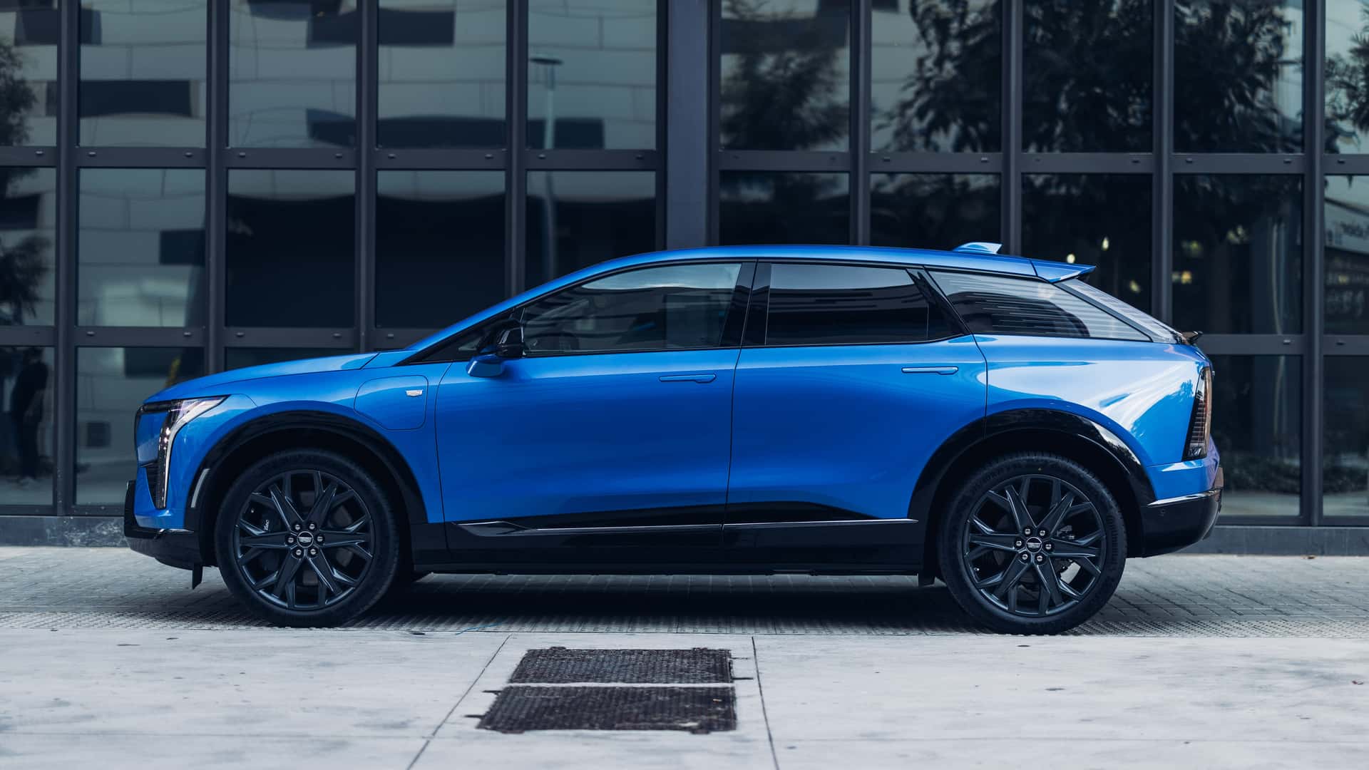 Νέο Cadillac Optiq: Το ηλεκτρικό crossover που φέρνει το αμερικανικό στυλ στους ευρωπαϊκούς δρόμους!