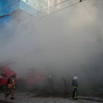 Ρωσική επίθεση στο Κίεβο: Τρεις νεκροί και 31 τραυματίες, συμπεριλαμβανομένων έξι παιδιών