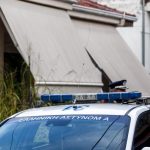 Μητροκτονία στα Τρίκαλα: Ενώπιον ανακριτή και εισαγγελέα ο 18χρονος που ομολόγησε ότι σκότωσε τη μητέρα του