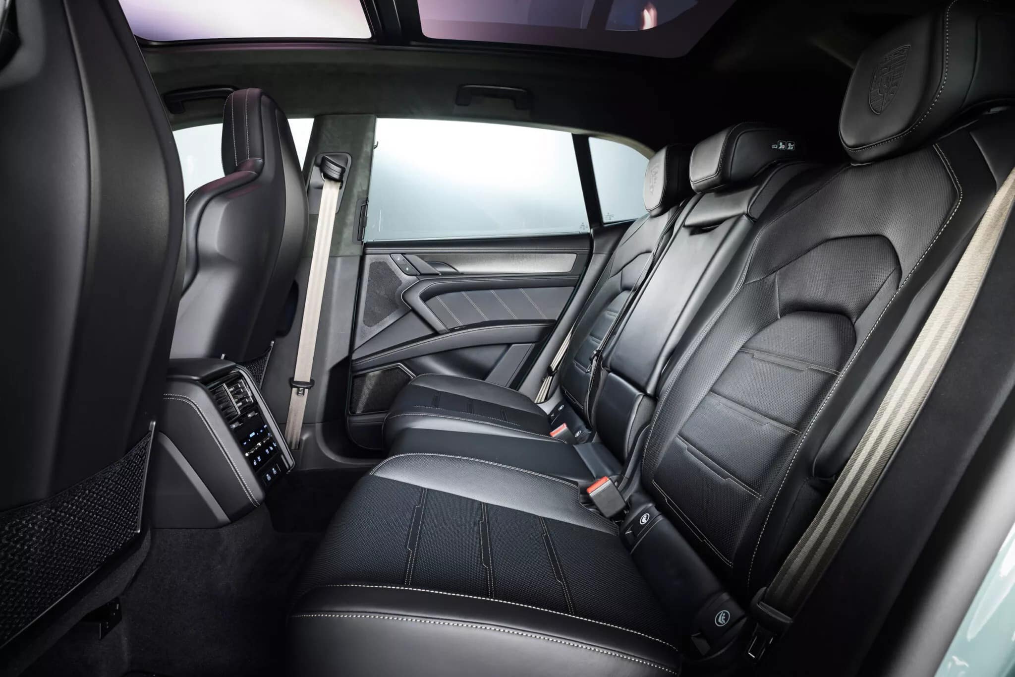 Νέα Porsche Cayenne Turbo Electric: «Ξυρίζει» με 1.155 PS! 

<p data-wpview-marker=