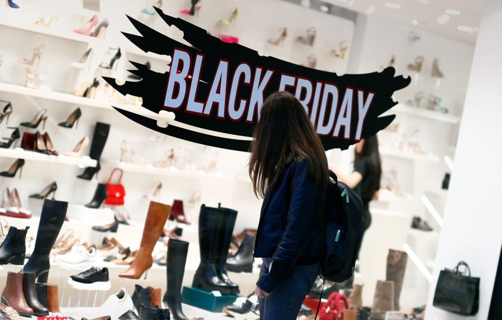 ΕΣΕΕ: Ορθή εφαρμογή των μειώσεων τιμών κατά την Black Friday με παραδείγματα