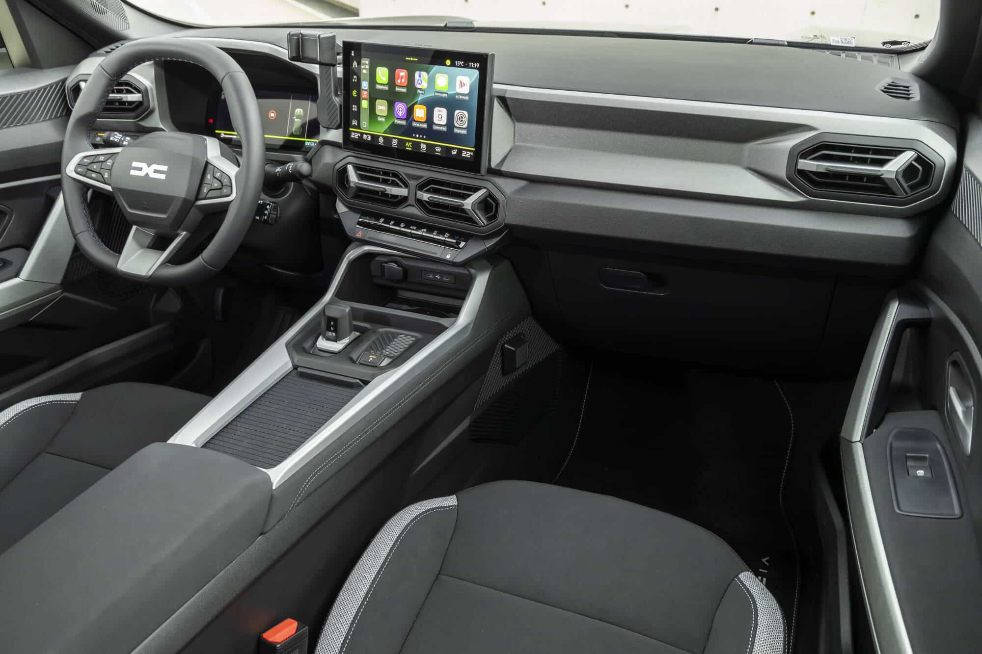 Το Renault 5 και το Dacia Bigster στους φιναλίστ για το βραβείο «αυτοκίνητο της χρονιάς 2026 για την Ελλάδα»