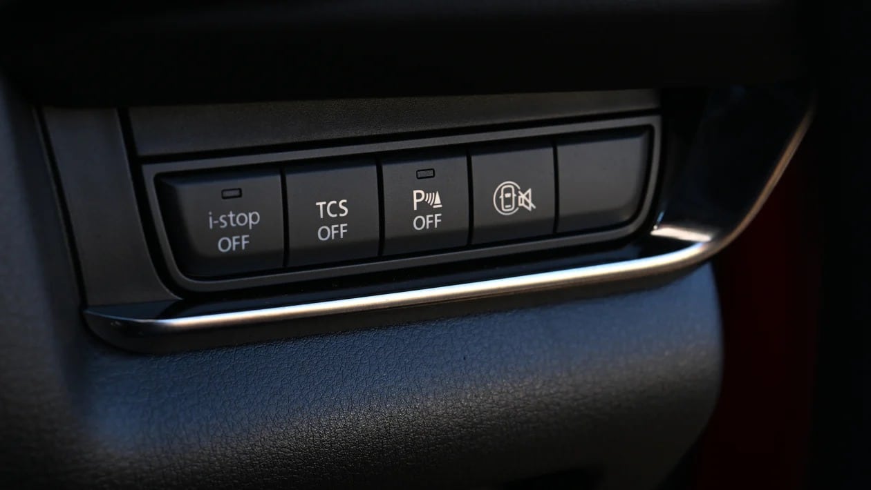 Mazda CX-30: Το SUV που συνδυάζει σπορ οδήγηση και premium αίσθηση