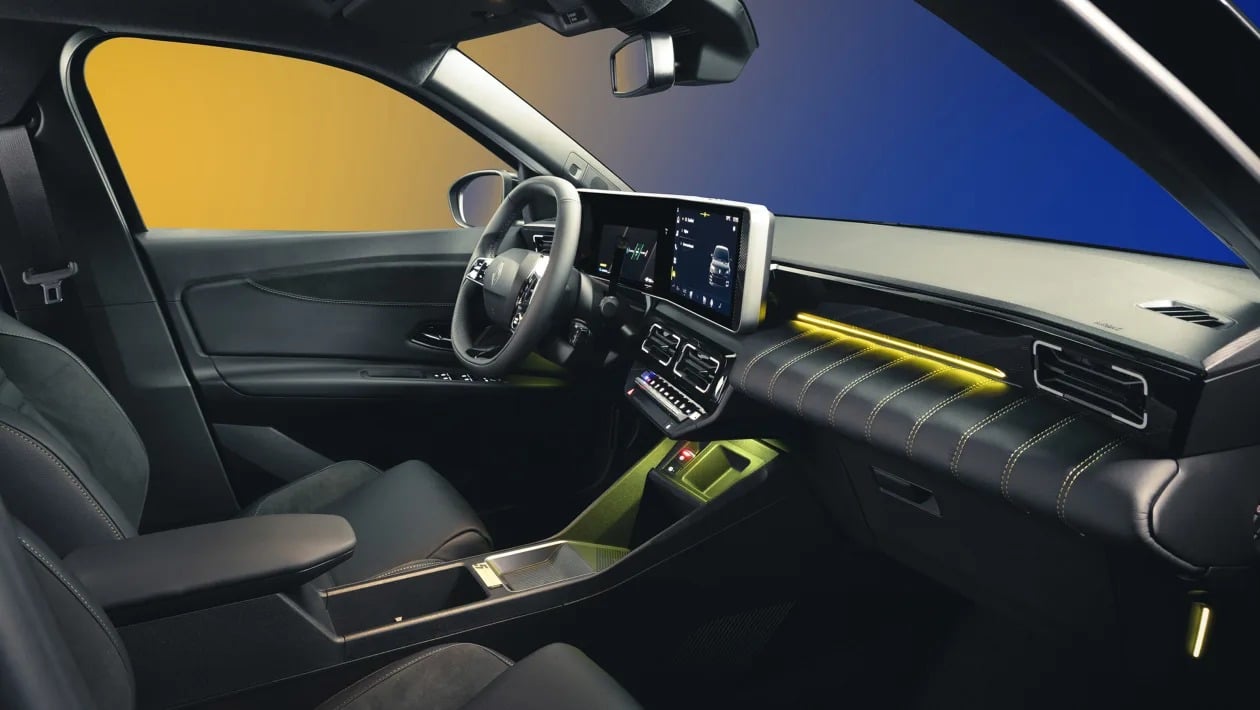 Το νέο Renault 5 Bleu d'Or αποτίει φόρο τιμής στο εμβληματικό Clio Williams