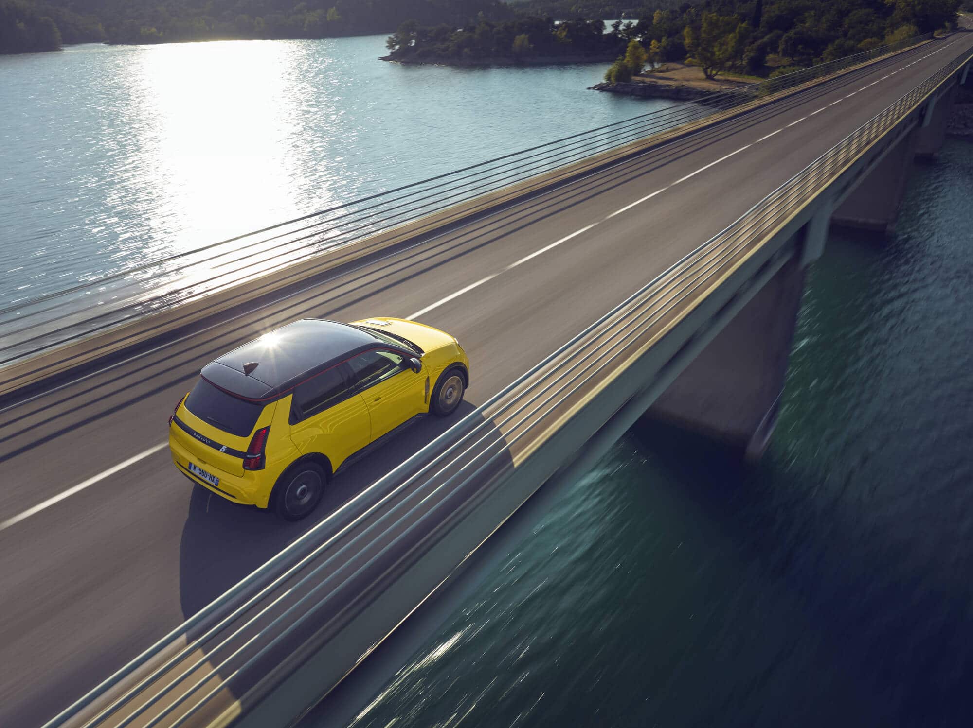 Το Renault 5 και το Dacia Bigster στους φιναλίστ για το βραβείο «αυτοκίνητο της χρονιάς 2026 για την Ελλάδα»