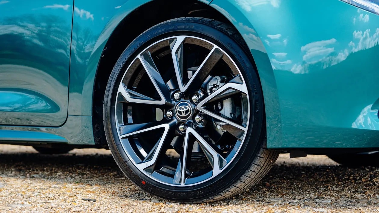 Toyota Corolla Hybrid: Η πιο ώριμη γενιά, φέρνει πονοκέφαλο στον ανταγωνισμό