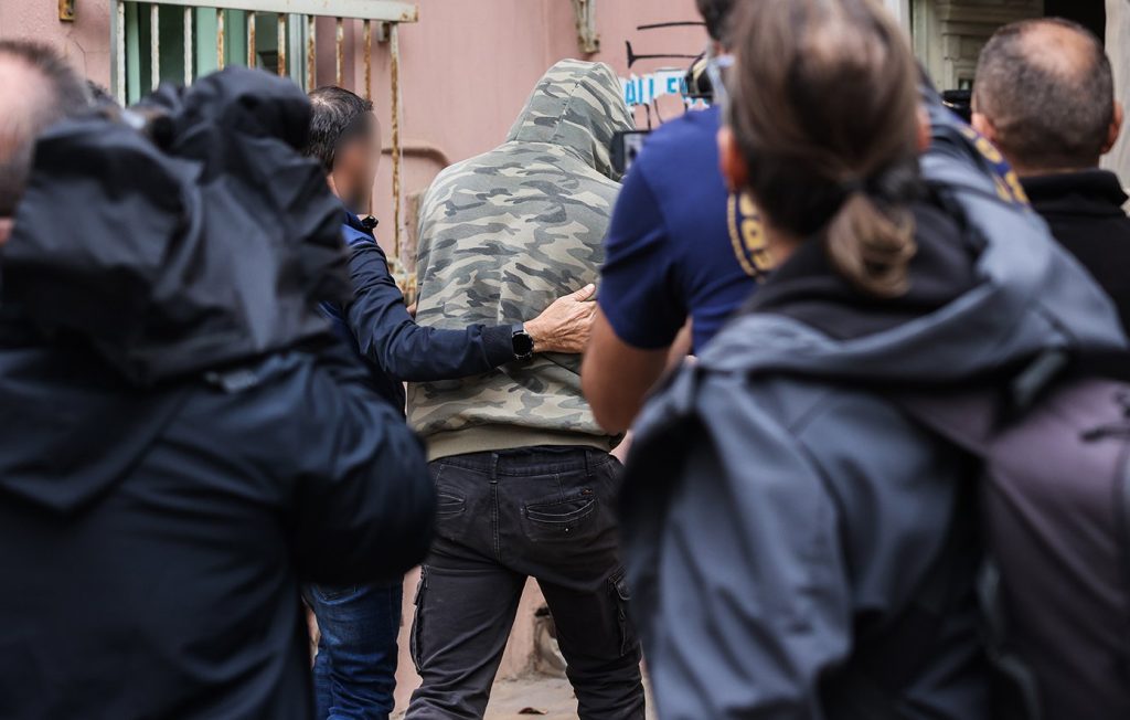 Μακελειό στα Βορίζια: Ο 23χρονος ανιψιός του Καργάκη «βρισκόταν σε έναν γάμο εκείνο το βράδυ», όταν έγινε η έκρηξη στο σπίτι