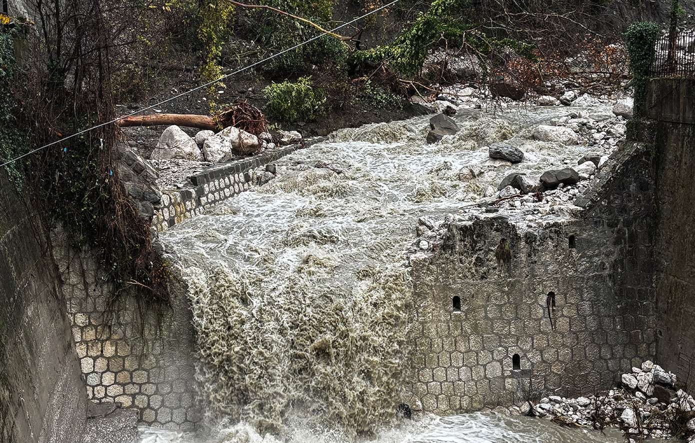 Η κακοκαιρία «χτυπάει» και την Αττική – Σήμερα και αύριο το επικίνδυνο 48ωρο