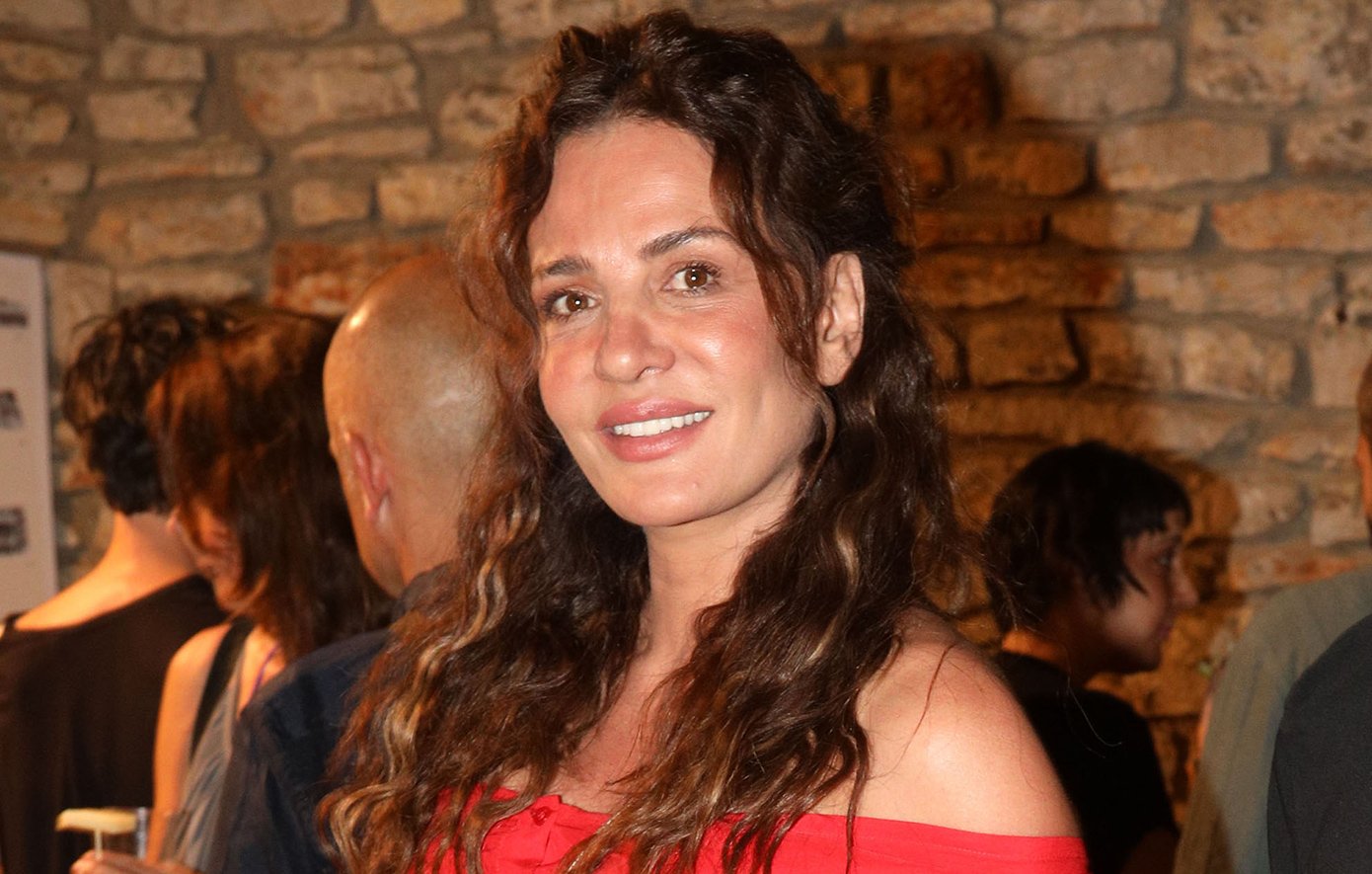 Συνελήφθη η Δήμητρα Ματσούκα στη Βουλιαγμένη – Παραβίασε το όριο ταχύτητας, οδηγούσε χωρίς δίπλωμα και είχε πιει