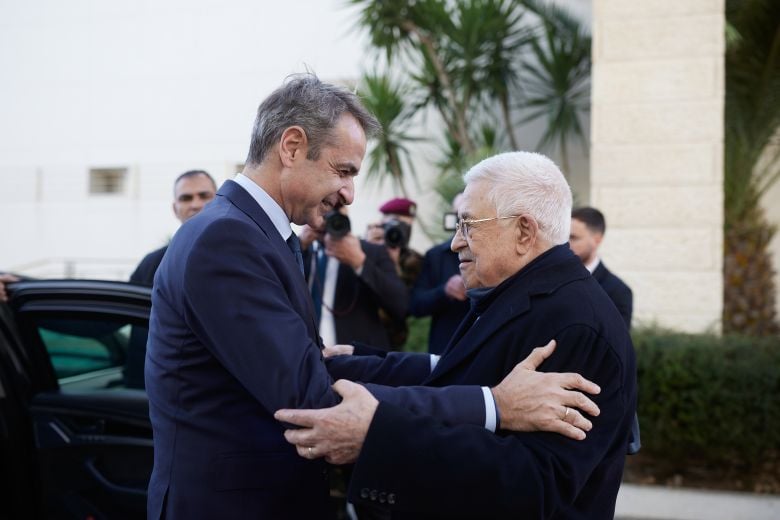 Συνάντηση Μητσοτάκη με τον πρόεδρο της Παλαιστινιακής Αρχής στη Ραμάλα