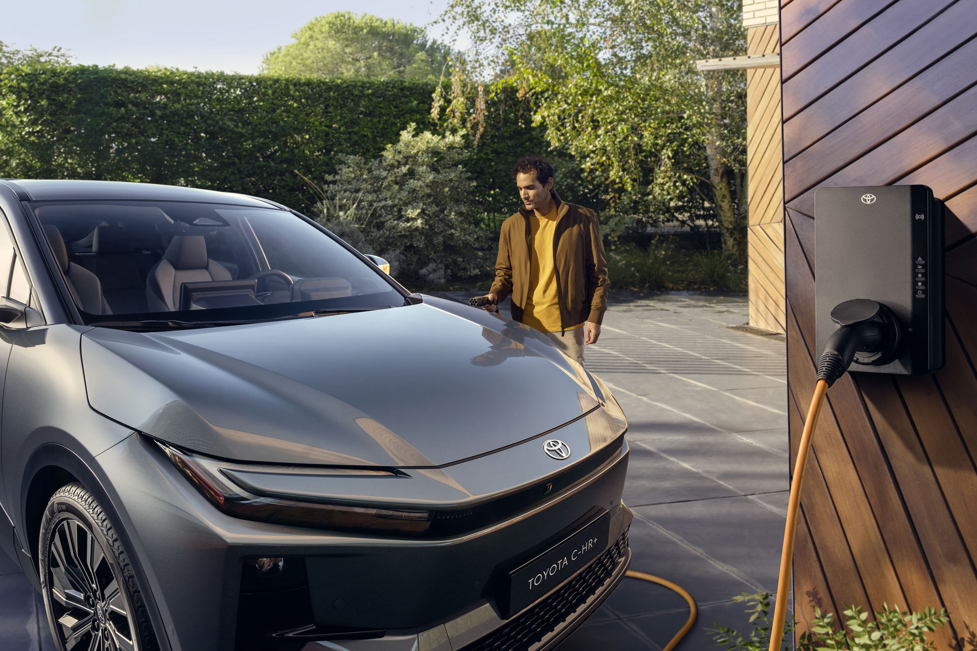 Toyota C HR+ charging (1) Toyota C HR+ charging (1)