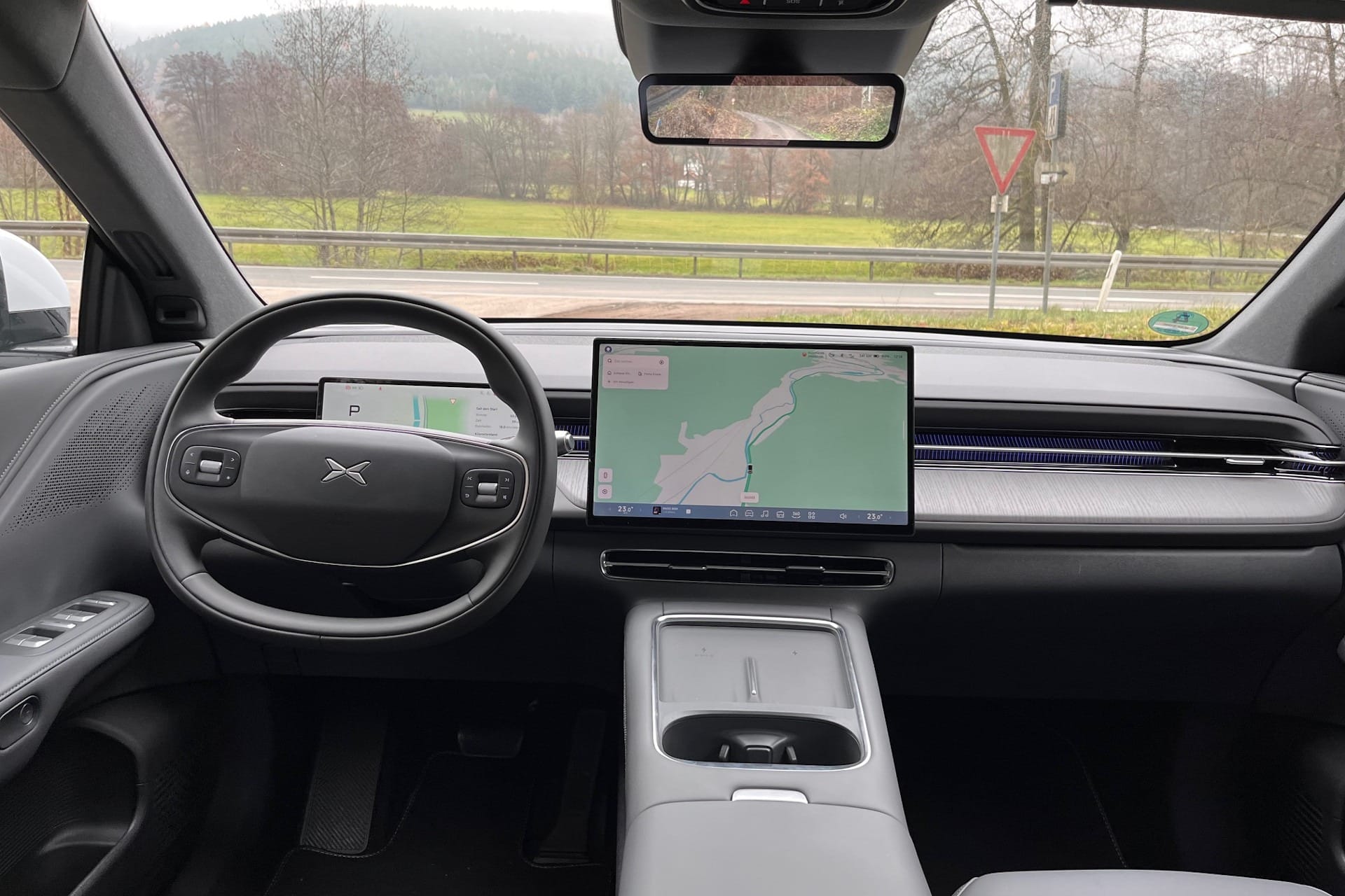 Νέο XPeng G6: Το ηλεκτρικό SUV που φορτίζει σε 12 λεπτά και βάζει δύσκολα σε BMW και Mercedes