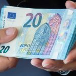 Έρχονται αυξήσεις μισθών το 2026 απο κλαδικές συμβάσεις και κατώτατο