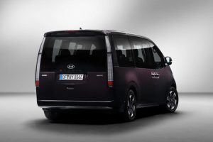 Hyundai Staria Electric: Το φουτουριστικό ηλεκτρικό βαν έρχεται Ευρώπη με 218 PS και φόρτιση-αστραπή