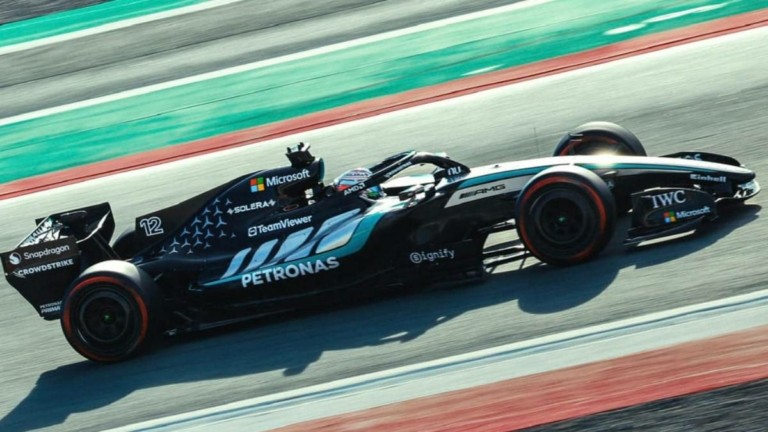 Mercedes: Επίσημη παρουσίαση της W17