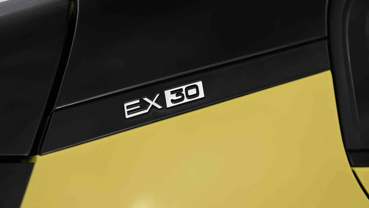 Volvo EX30: Το μικρό ηλεκτρικό SUV που παίζει στα… μεγάλα σαλόνια