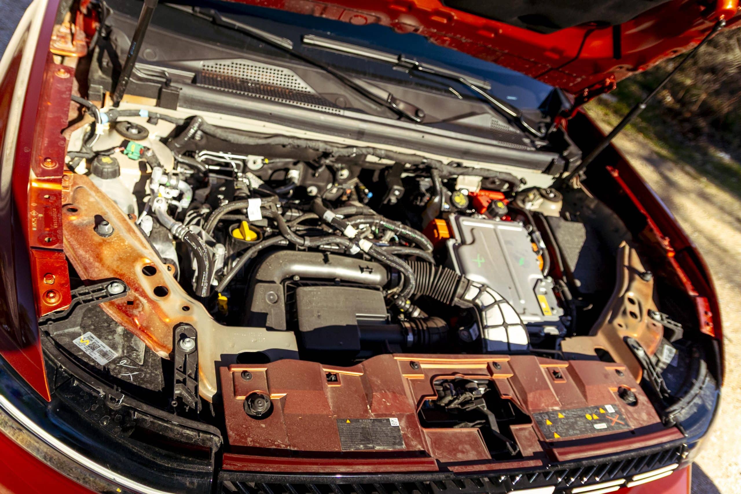 Dacia Bigster 1.8 Hybrid -Η ενηλικίωση της Dacia στην καρδιά των C-SUV