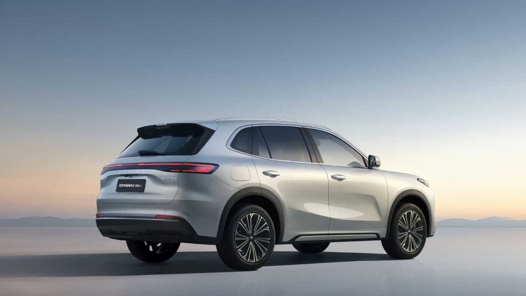 Geely Starray EM-i: Το plug-in hybrid που αλλάζει τους κανόνες