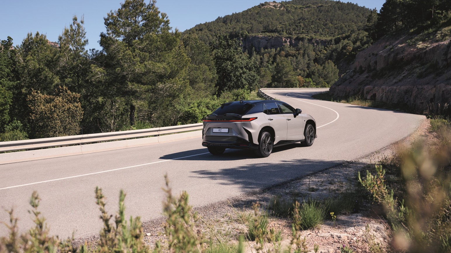 Lexus Interactive Manual Drive: Το εικονικό χειροκίνητο κιβώτιο για ηλεκτρικά