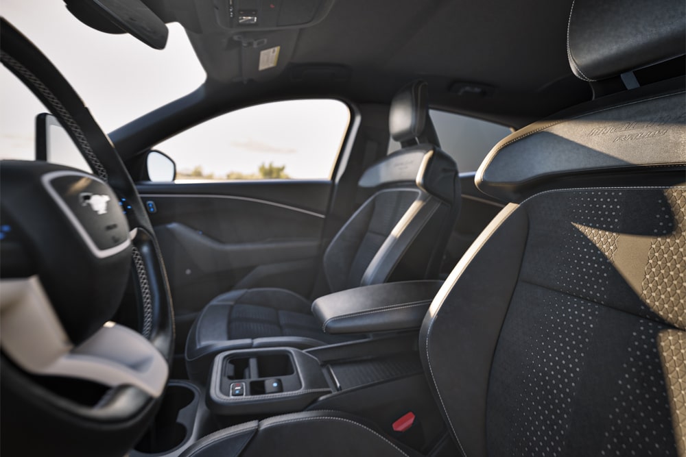 Η ανανεωμένη Ford Mustang Mach-E αποκτά τη νέα έκδοση GT California Special