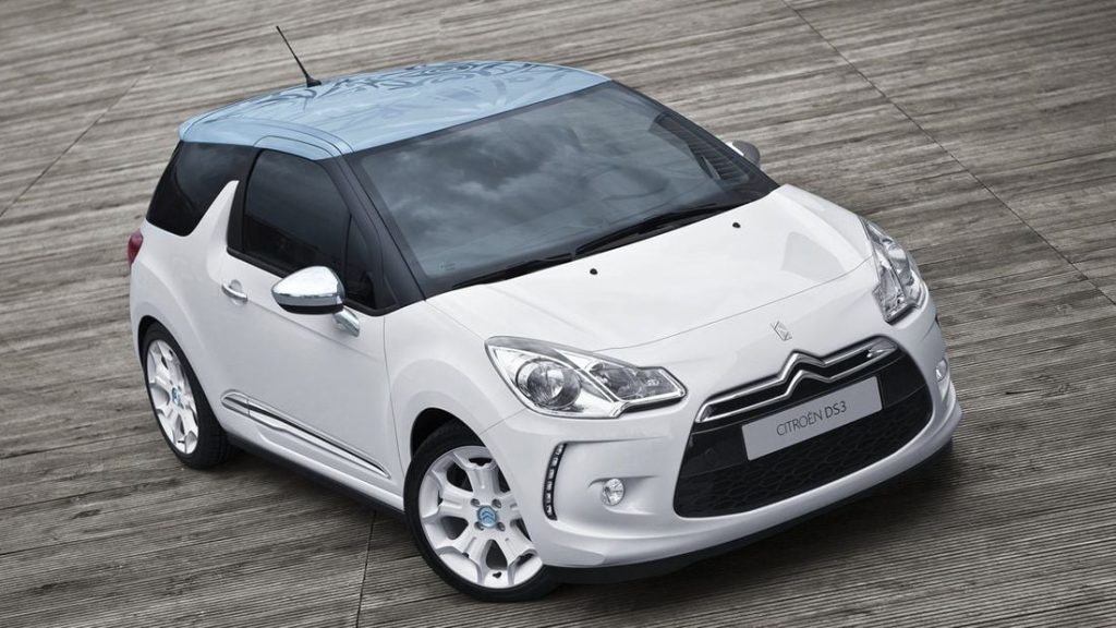 Η DS ετοιμάζει τον αντίπαλο για τα Renault 5 και MINI