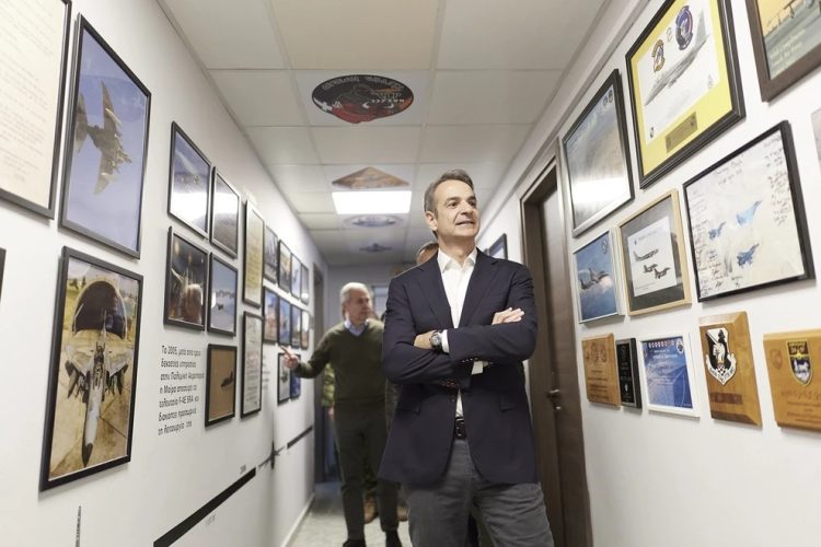 Κυριάκος Μητσοτάκης: Βρισκόμαστε στην αρχή ενός πολύ σημαντικού προγράμματος ενίσχυσης της εθνικής αεράμυνας