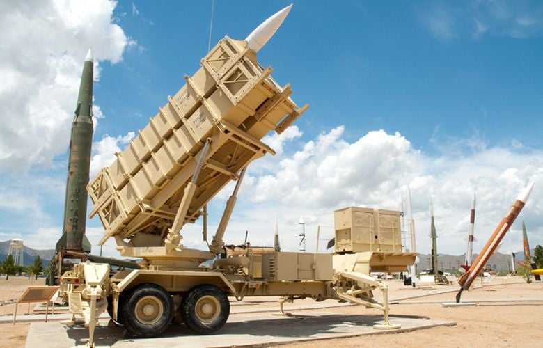 Συστοιχία πυραύλων Patriot μεταφέρεται στην Κάρπαθο – Απέπλευσαν οι ελληνικές φρεγάτες «Κίμων» και «Ψαρά» για την Κύπρο