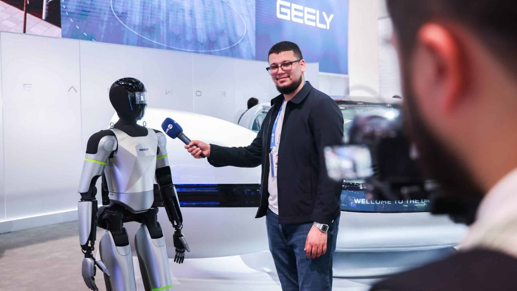 Εντυπωσιακή η παρουσία του Geely Auto Group στην Έκθεση Αυτοκινήτου του Πεκίνου